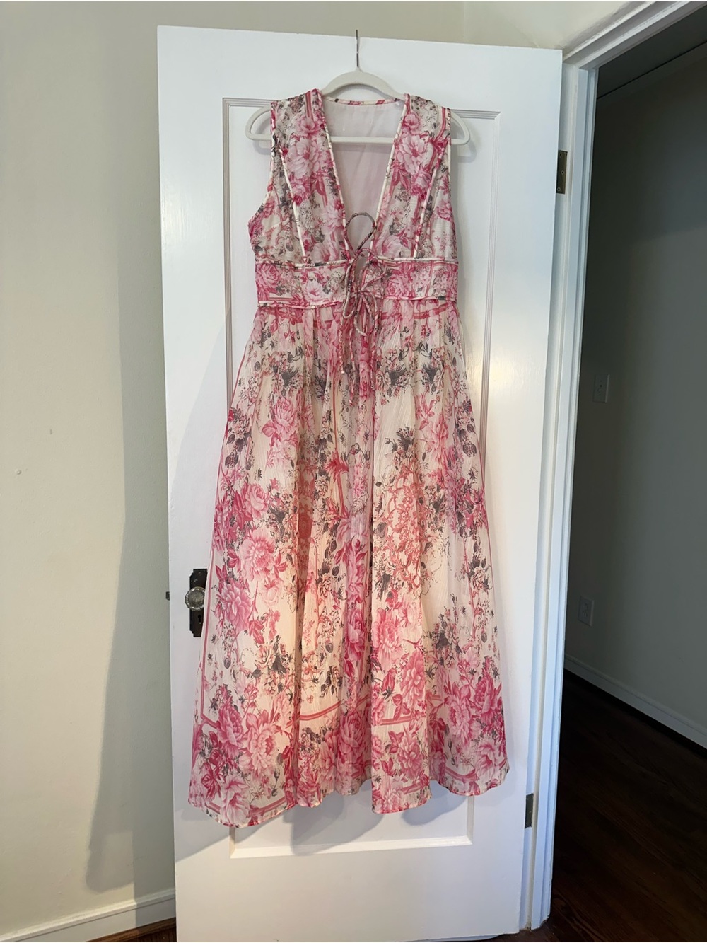 Floral Pink V-Neck Sleeveless Midi Dress